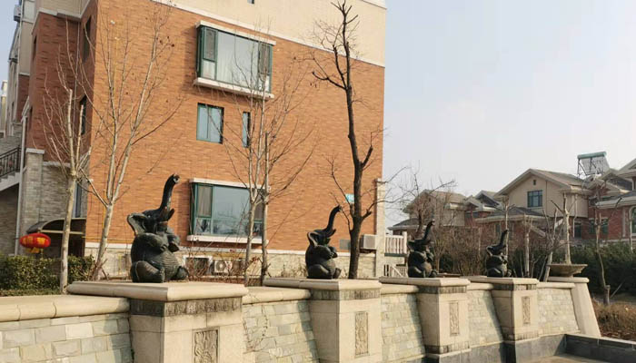 東營(yíng)GRC構(gòu)件的優(yōu)點(diǎn)有哪些？缺點(diǎn)有哪些？